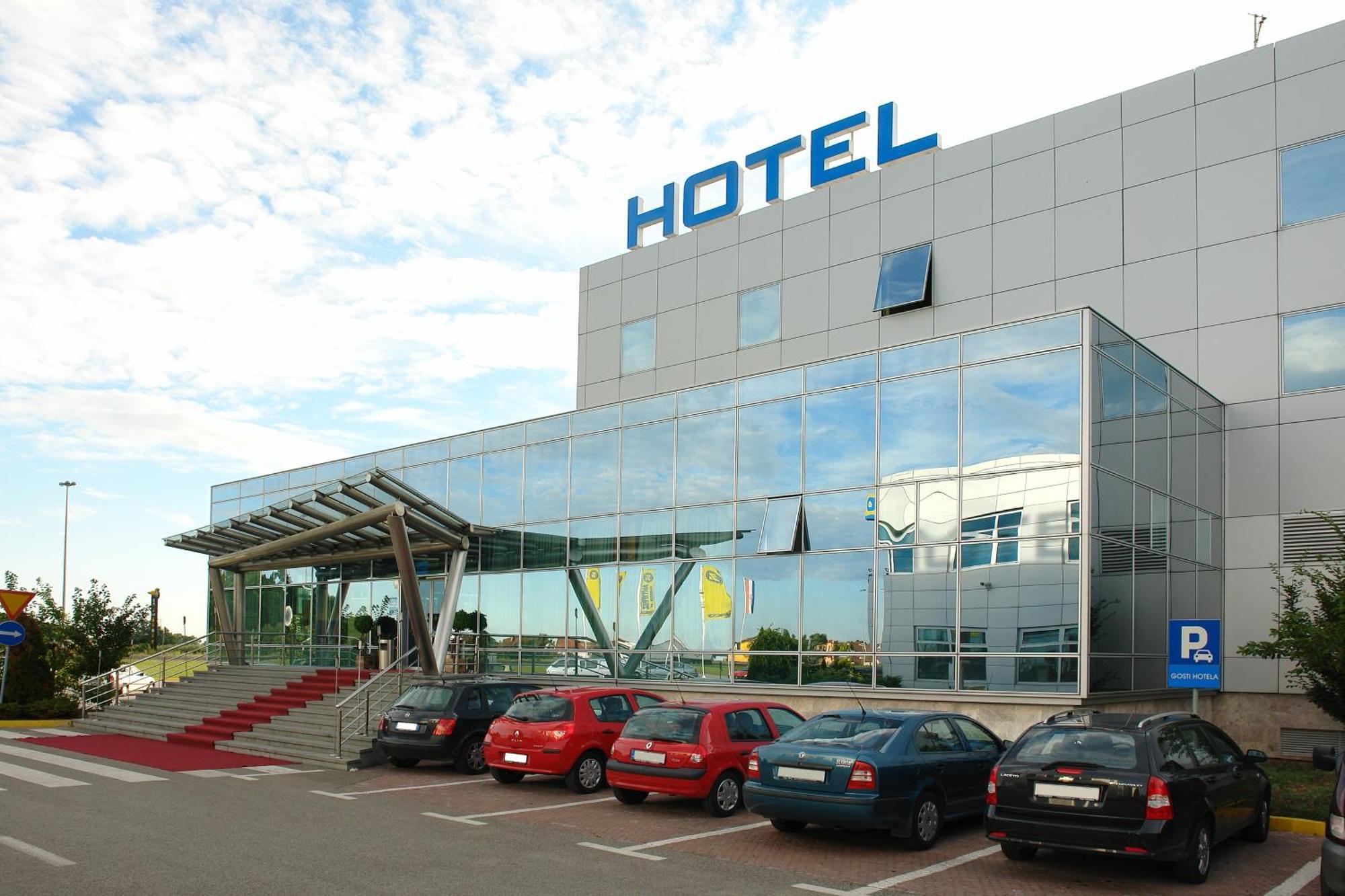 Hotel Zovko Zagreb Sesvete Kültér fotó
