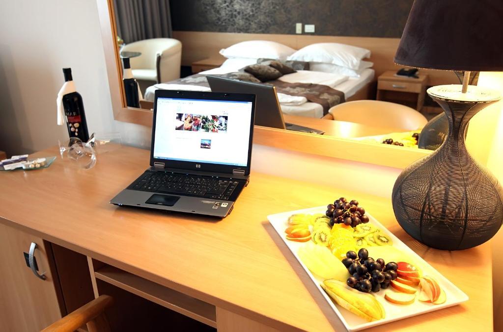 Hotel Zovko Zagreb Sesvete Szoba fotó