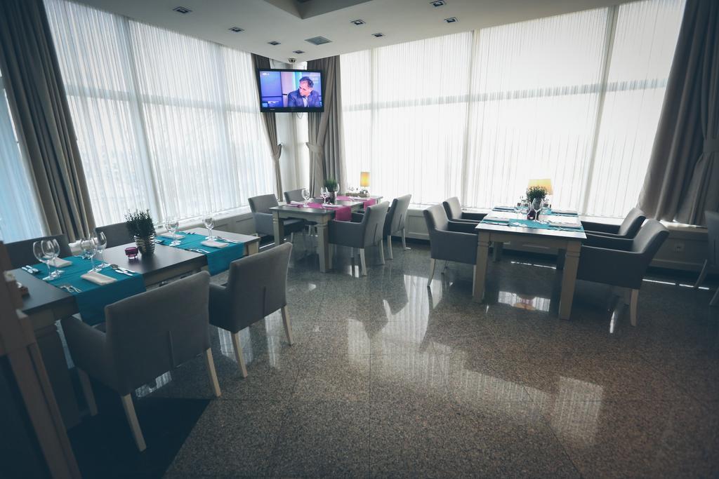 Hotel Zovko Zagreb Sesvete Kültér fotó