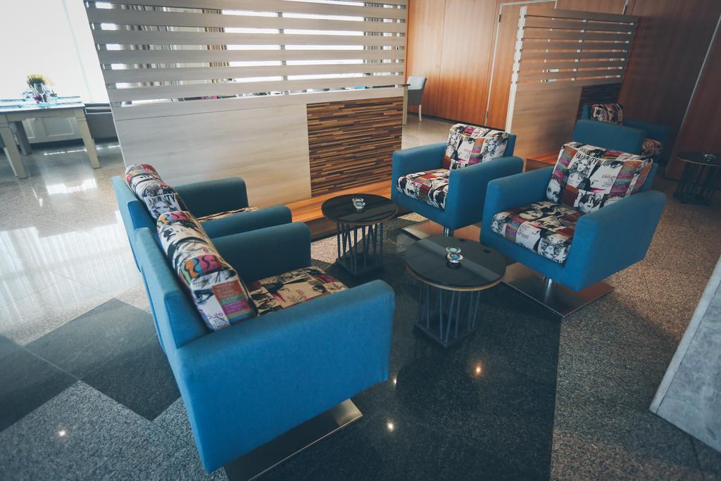 Hotel Zovko Zagreb Sesvete Kültér fotó