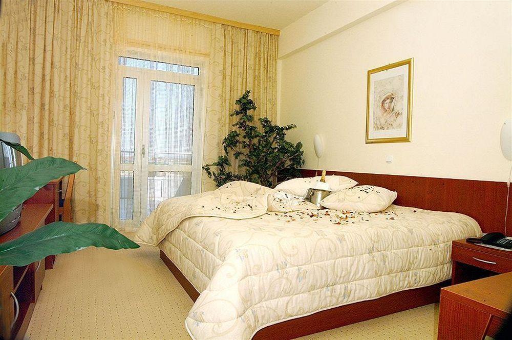 Hotel Zovko Zagreb Sesvete Kültér fotó